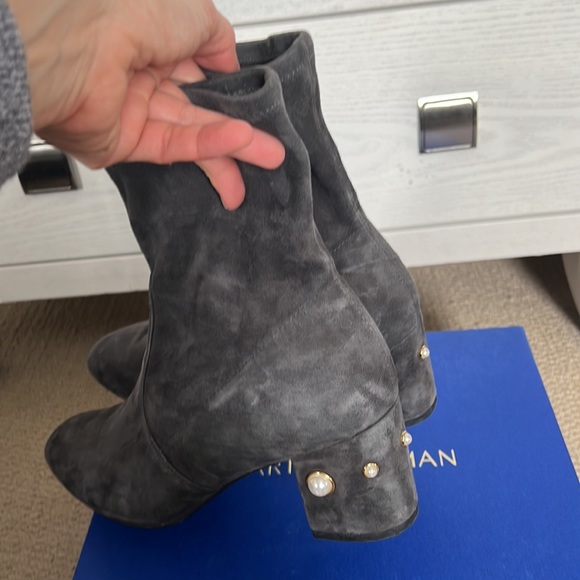 Stuart Weitzman Siggy 60 Pearl Suede Bootie size 10, slate grey - Picture 6 of 9